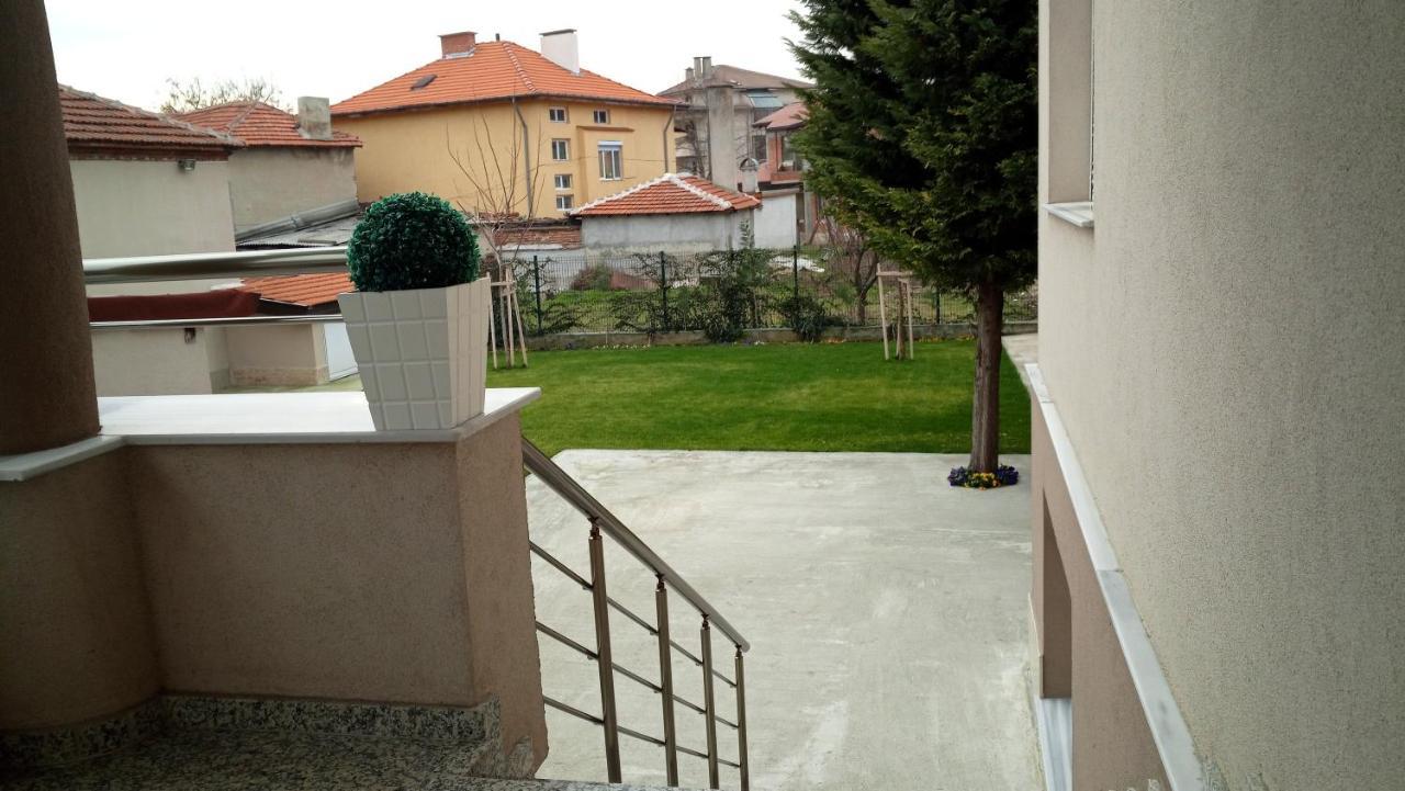 Villa Ros Guest House Svilengrad Exterior foto